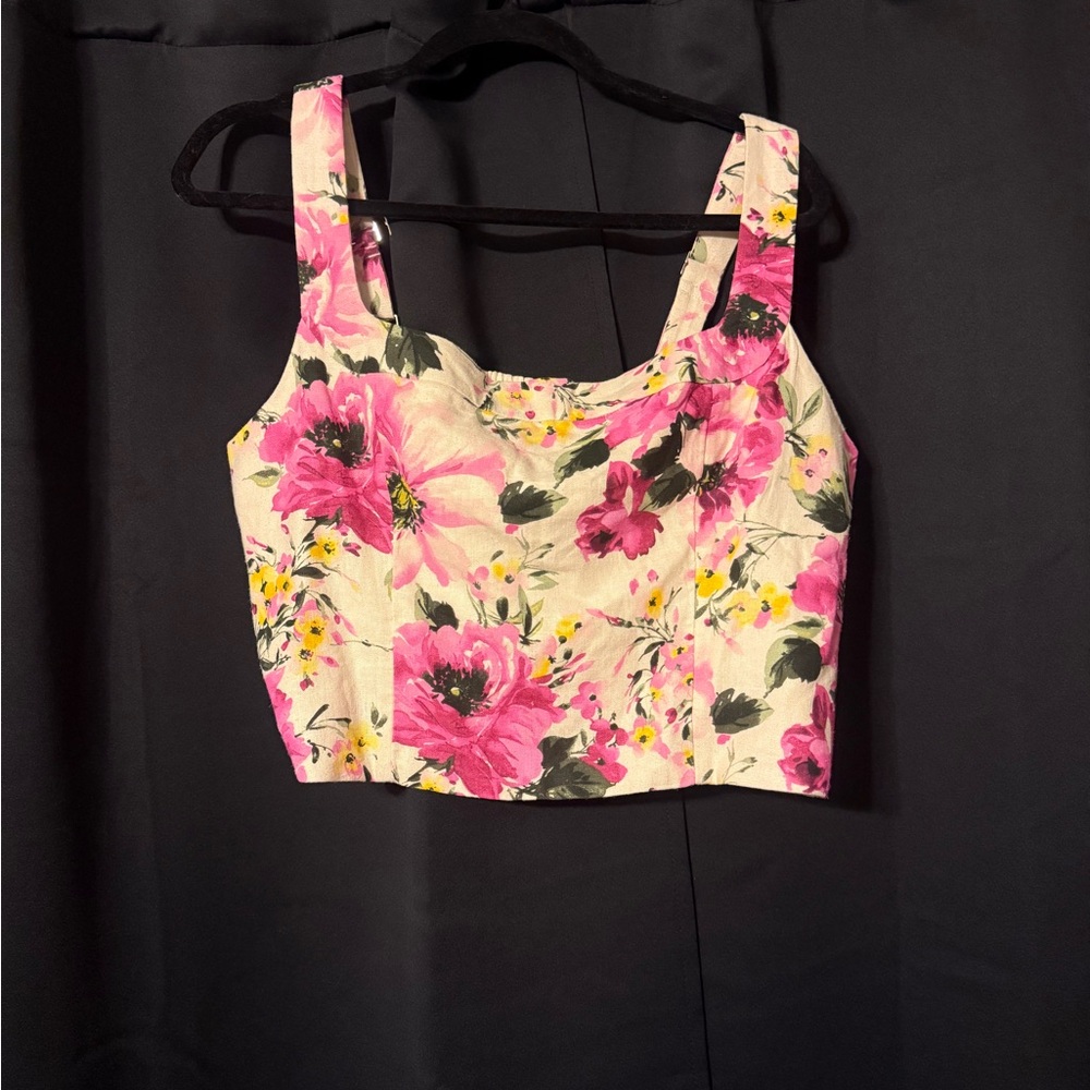 Abercrombie & Fitch Pink and Cream Floral Crop Top